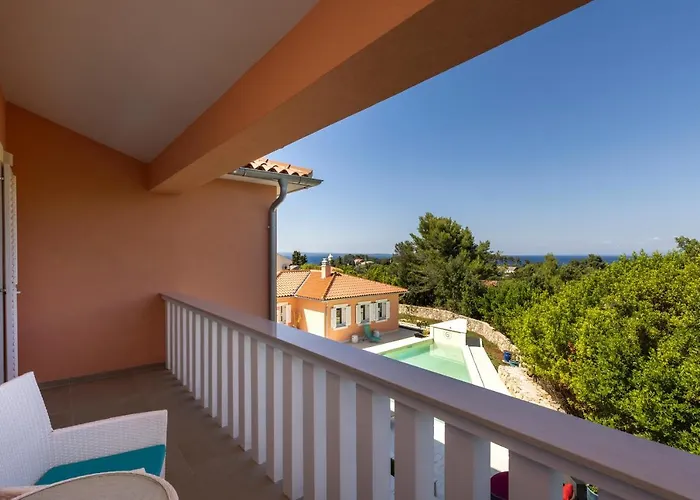 فيلة Il Giardin Veli Lošinj