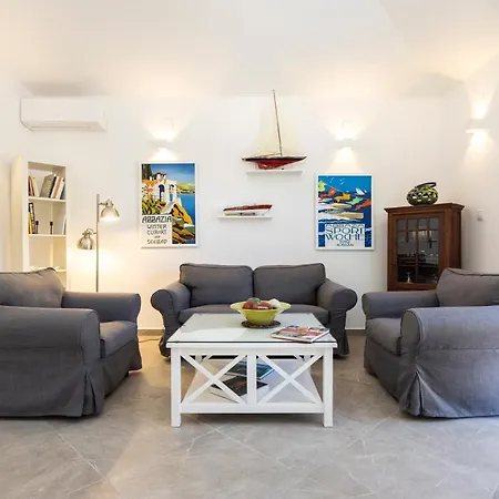 Il Giardin Villa *